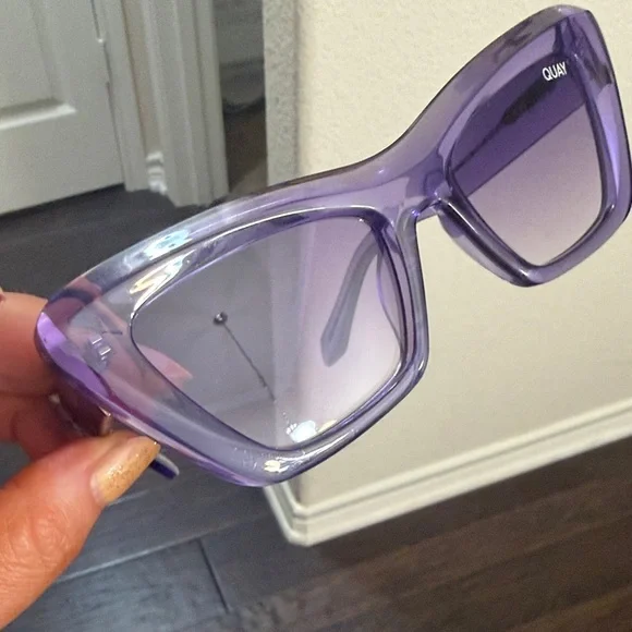 Quay Sunglasses On the Radio Purple Transparent Cat-Eye - Picture 10 of 11